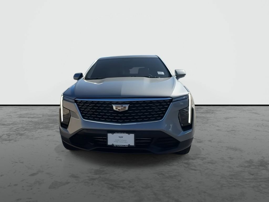 Certified 2024 Cadillac XT4 Luxury FWD image 3