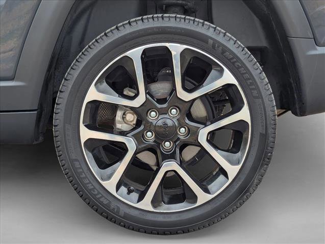 Used 2018 Jeep Compass Limited w/ Navigation Group image 23