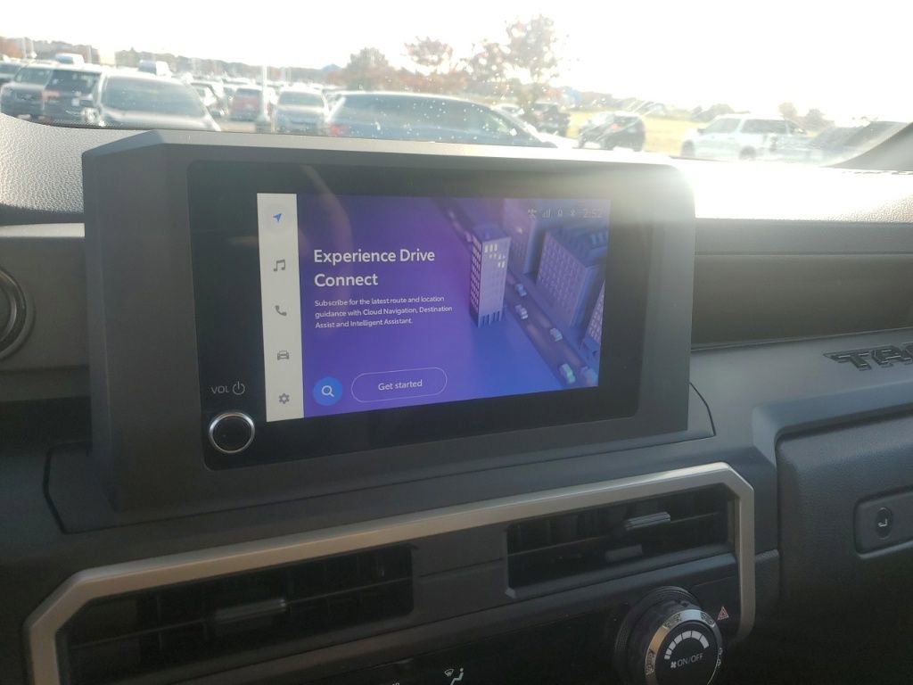 Used 2024 Toyota Tacoma SR image 18