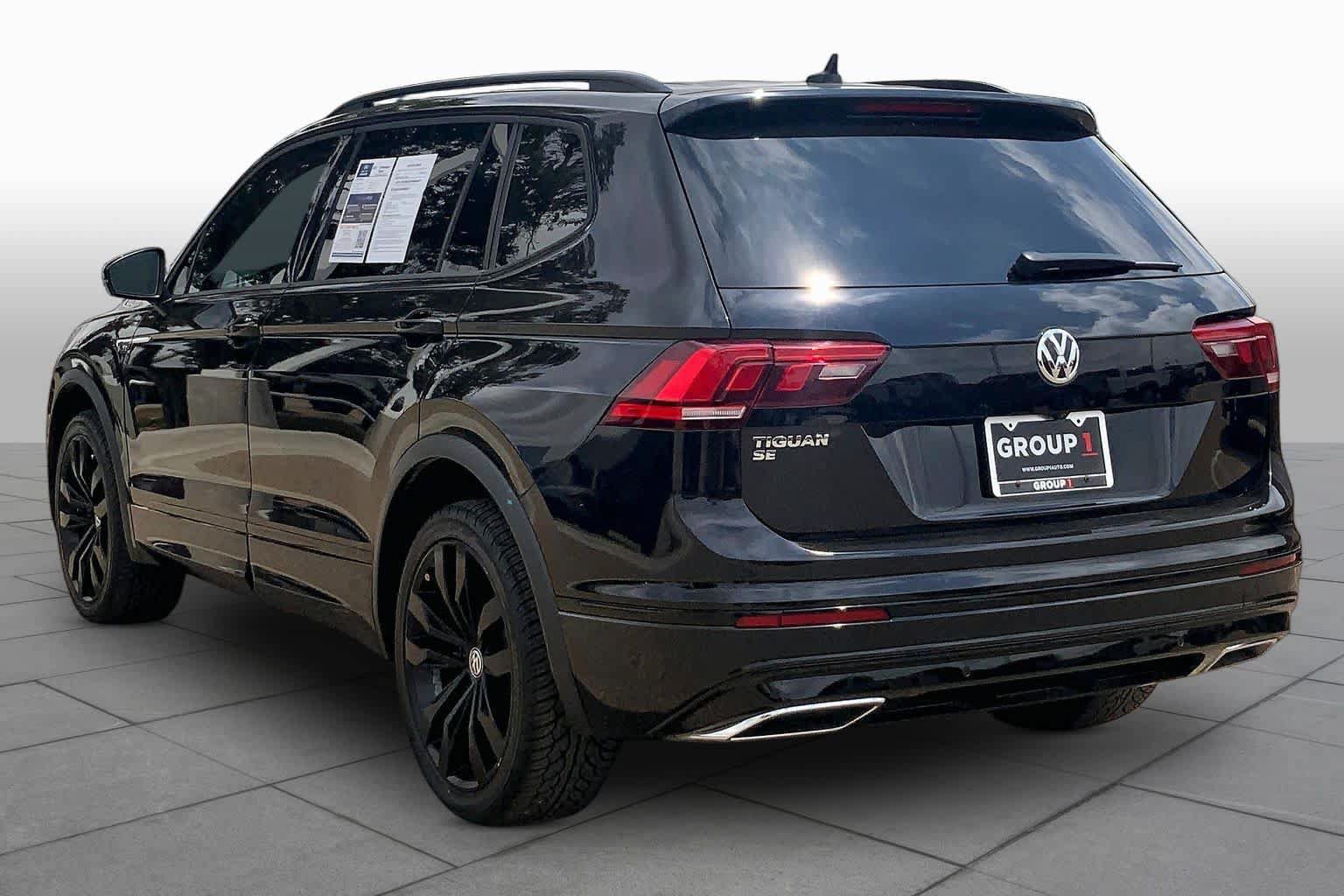 Used 2021 Volkswagen Tiguan SE R-Line FWD image 11