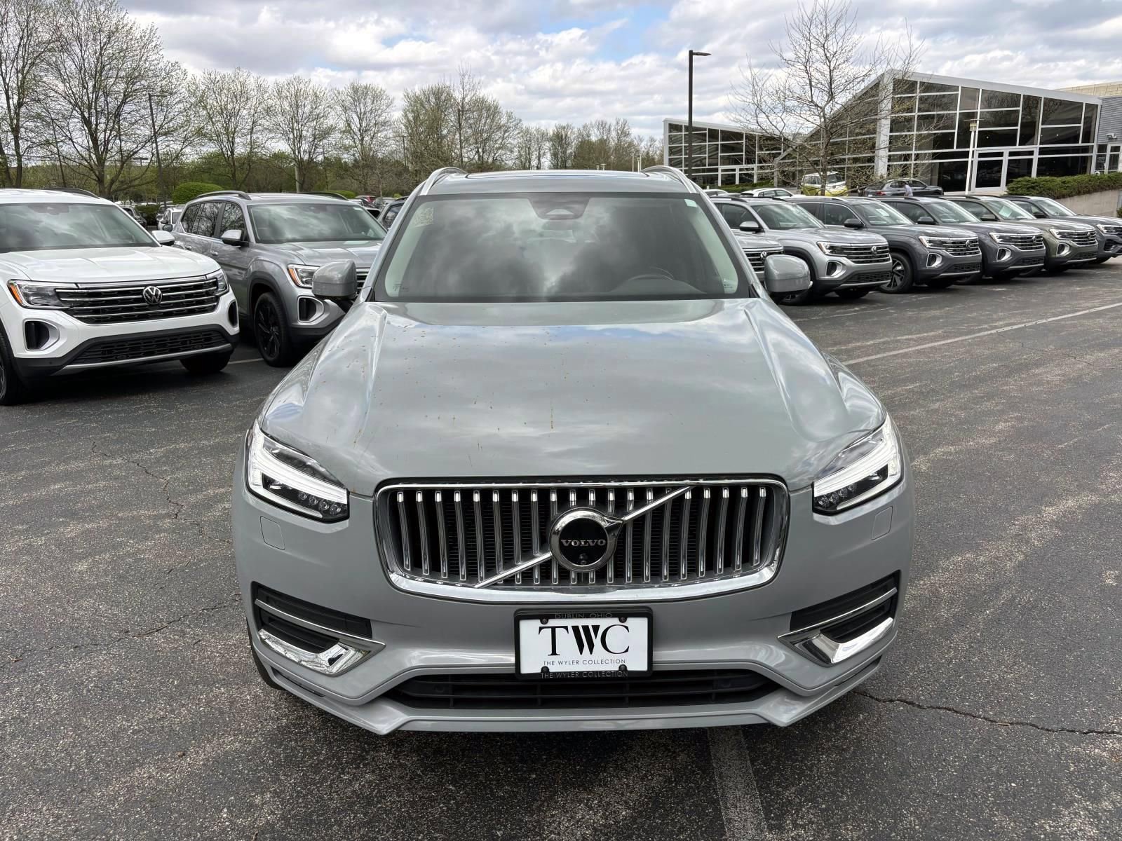 Used 2024 Volvo XC90 B6 Plus w/ Protection Package Premier AWD/4WD image 2