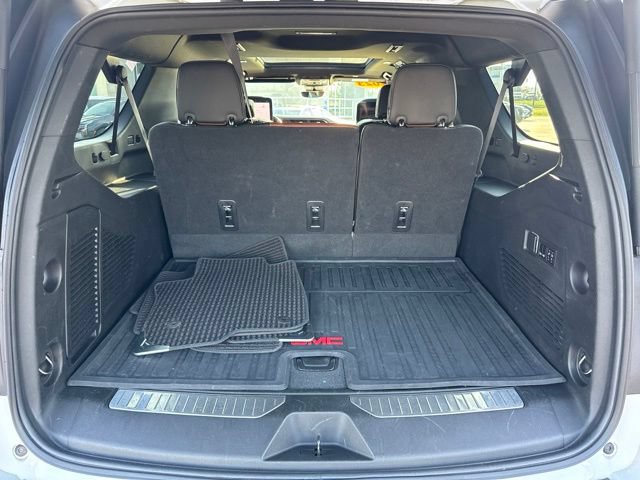 Used 2023 GMC Yukon XL Denali Ultimate AWD/4WD image 24