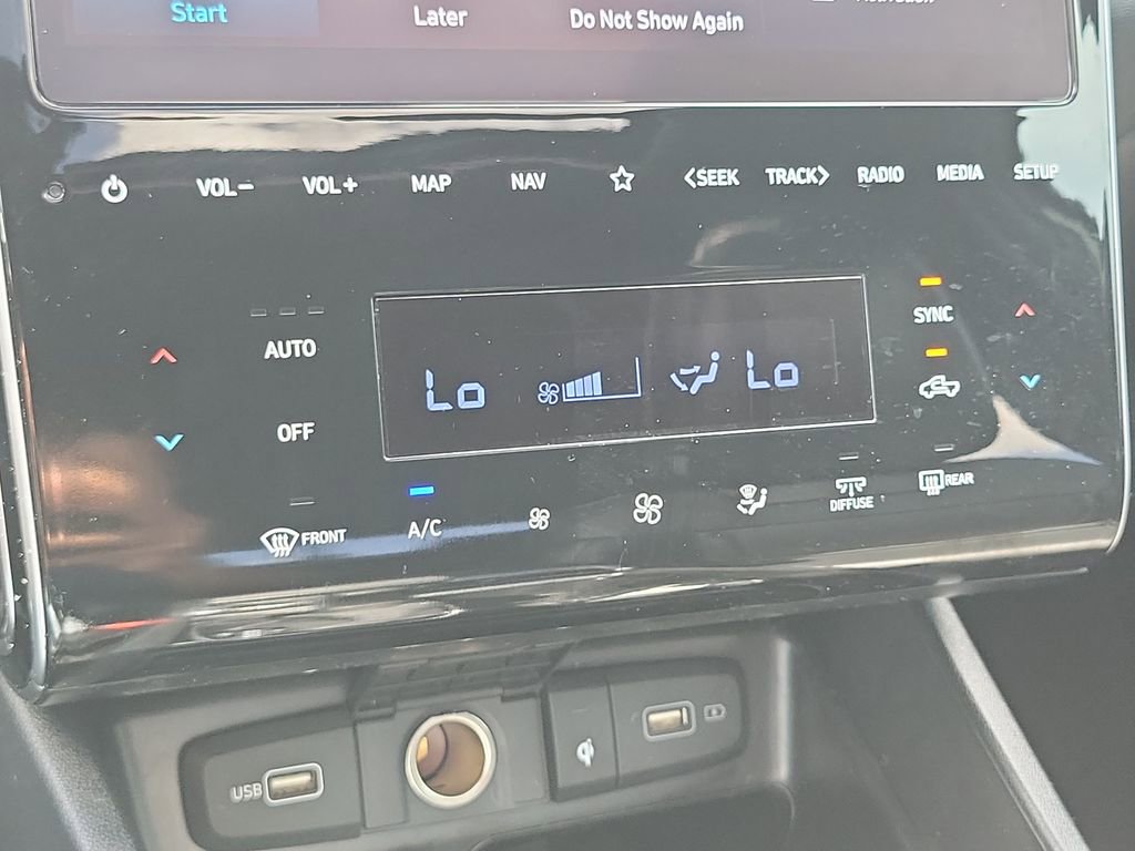 Used 2024 Hyundai Santa Cruz Night image 23