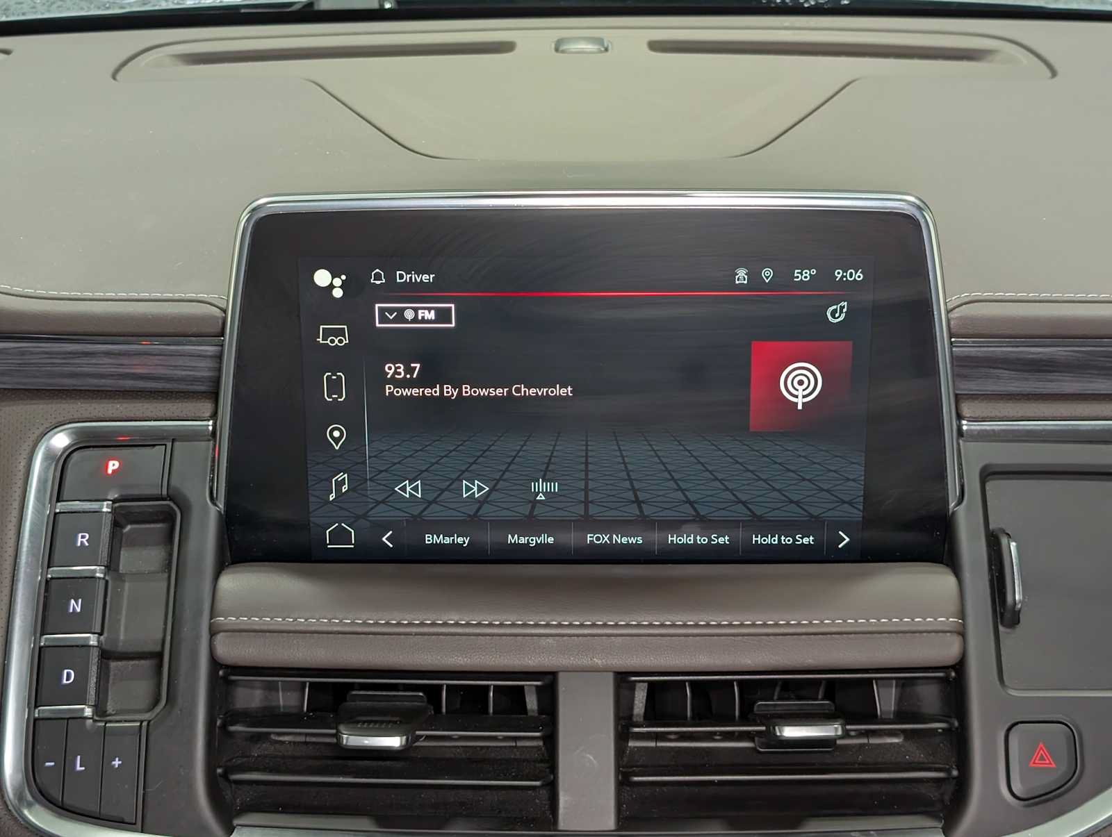 Certified 2022 GMC Yukon SLT w/ SLT Premium Package AWD/4WD image 20