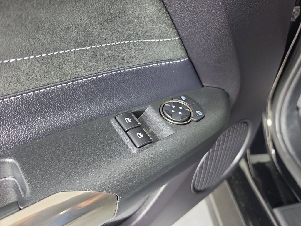 Used 2018 Ford Mustang Shelby GT350 w/ Electronics Package RWD image 12