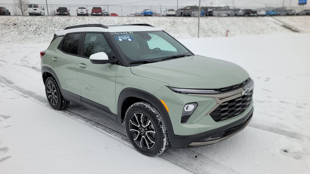Used 2024 Chevrolet TrailBlazer ACTIV w/ Convenience Package image 16