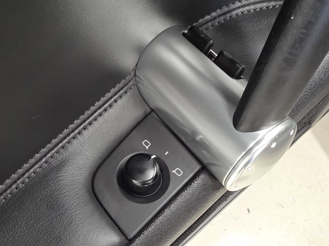 Used 2002 Audi TT 1.8T image 29