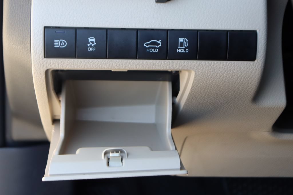 Used 2023 Toyota Camry XLE FWD image 20