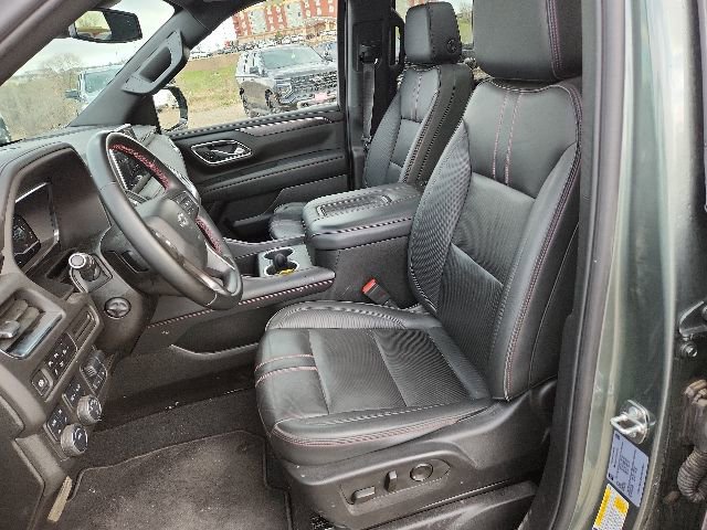 Certified 2024 Chevrolet Suburban RST w/ Luxury Package AWD/4WD image 35