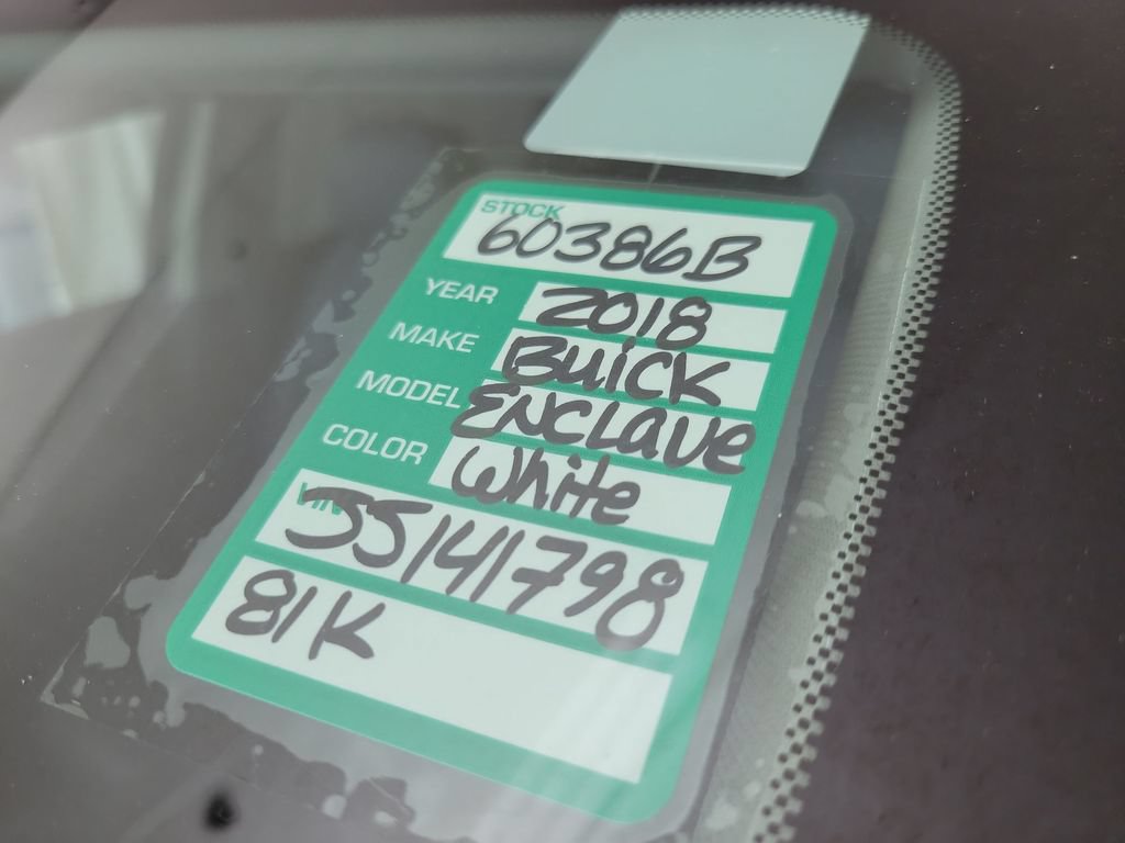 Certified 2018 Buick Enclave Essence FWD image 26