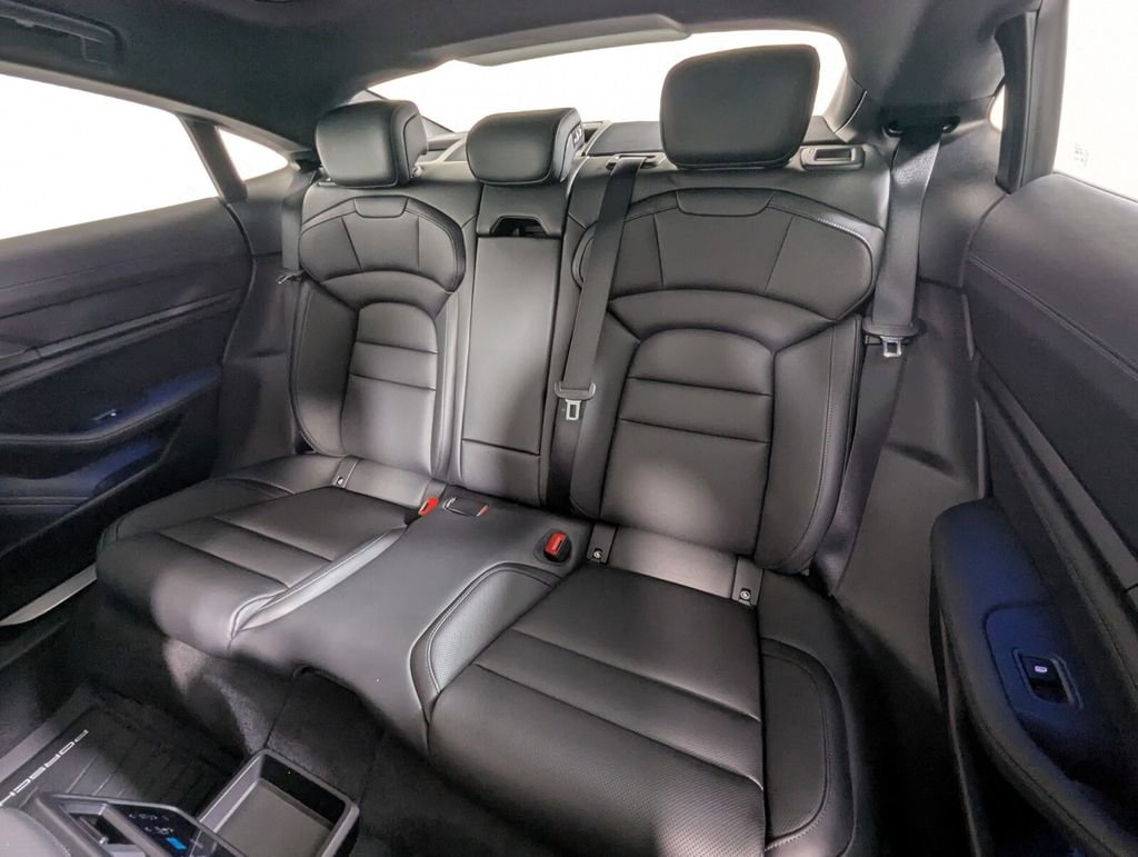 Used 2024 Porsche Taycan 4S image 22