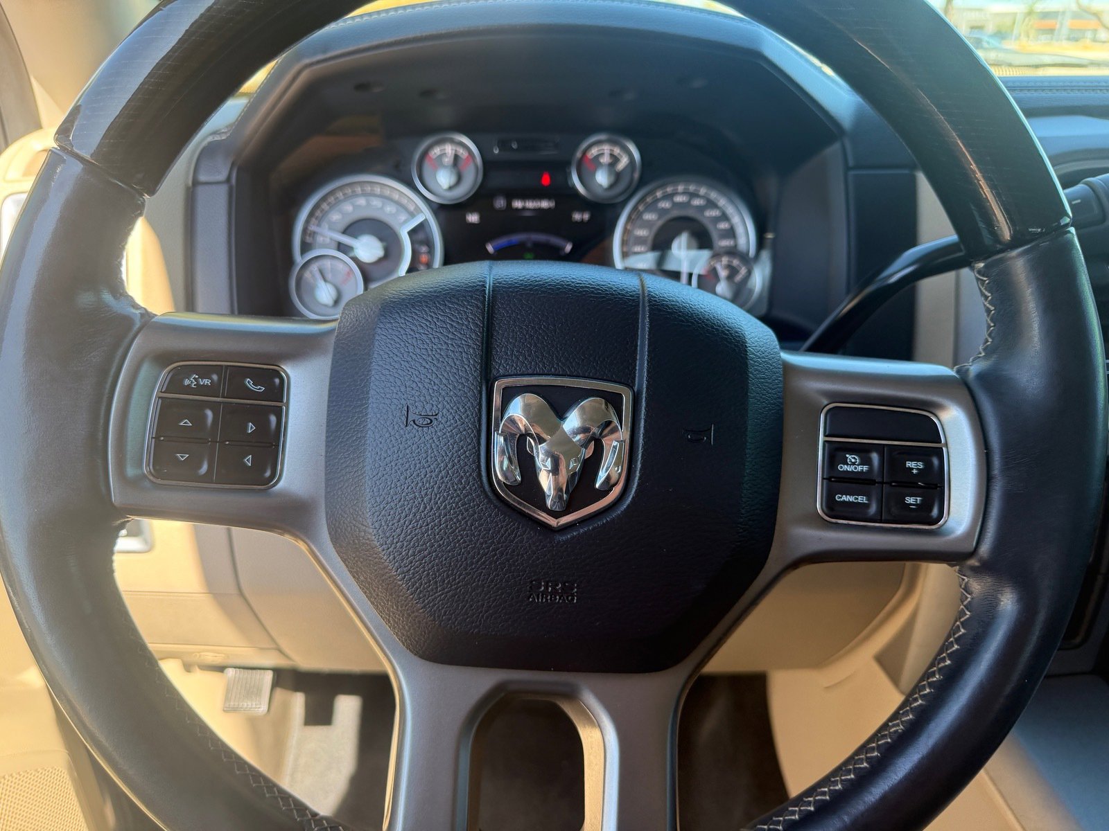Used 2018 RAM 2500 Limited image 29