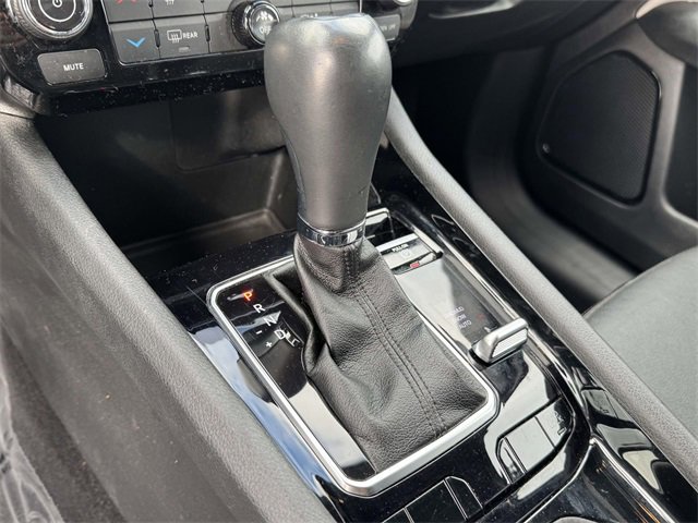 Used 2023 Jeep Compass Limited image 6