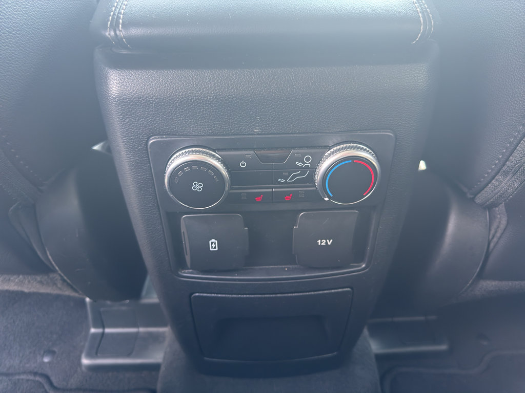 Used 2023 Ford Explorer Limited image 14