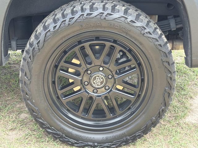 Used 2024 Chevrolet Silverado 1500 ZR2 w/ Technology Package AWD/4WD image 17