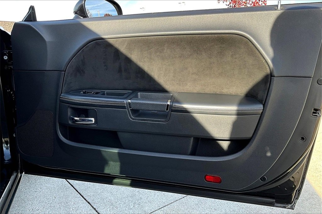 Used 2010 Dodge Challenger SRT8 w/ SRT Option Group II image 26