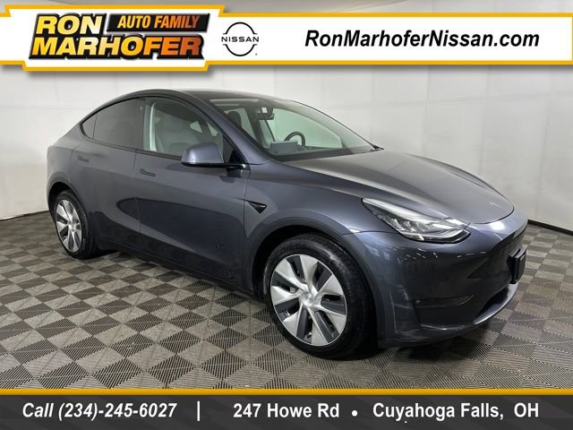 Used 2022 Tesla Model Y Long Range image 1