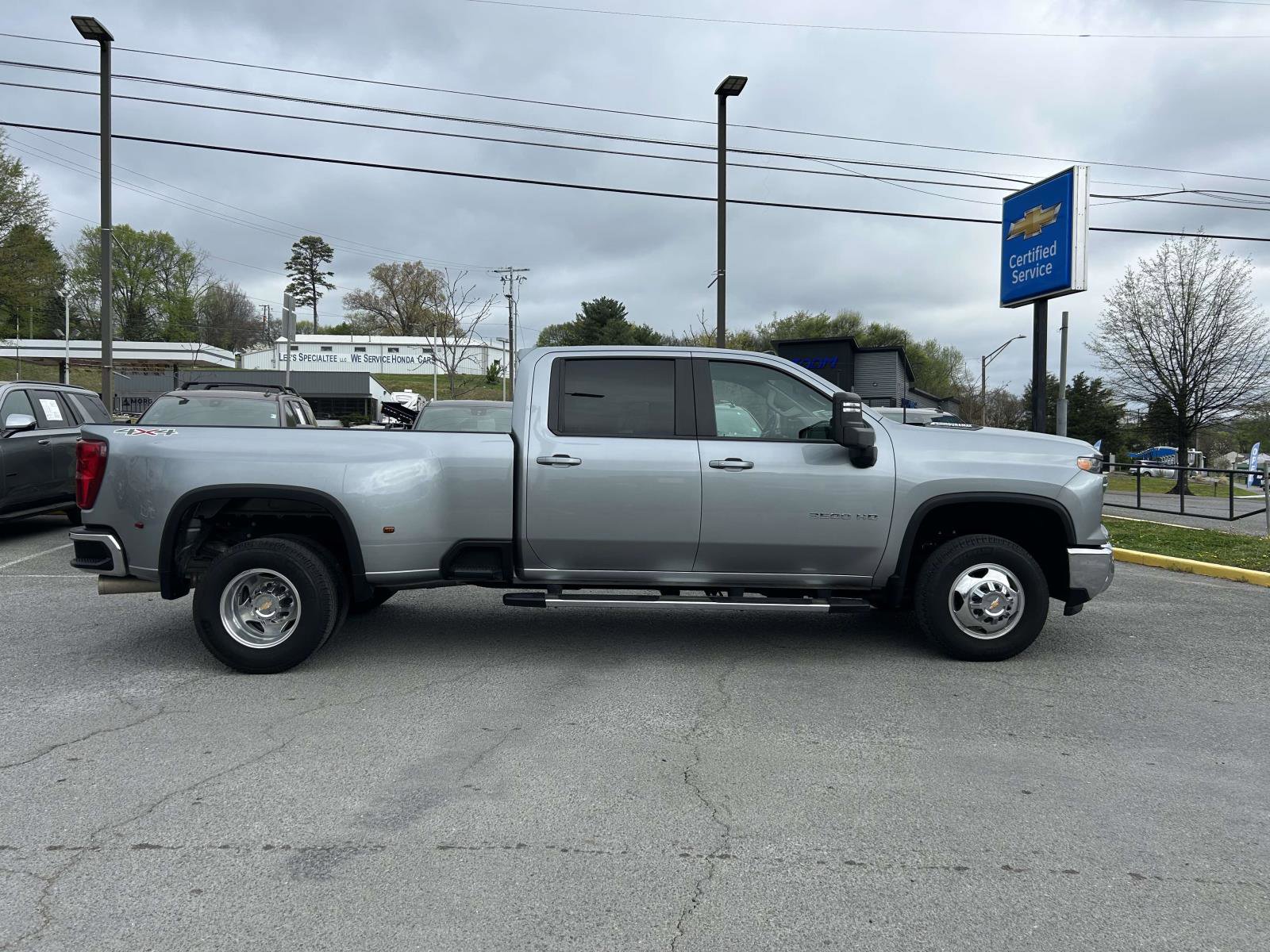 Used 2024 Chevrolet Silverado 3500 LT w/ All Star Edition image 2