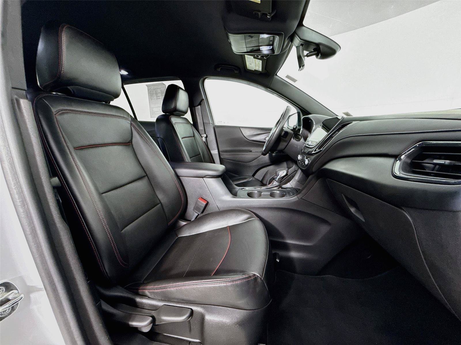 Used 2022 Chevrolet Equinox RS w/ RS Leather Package AWD/4WD image 30