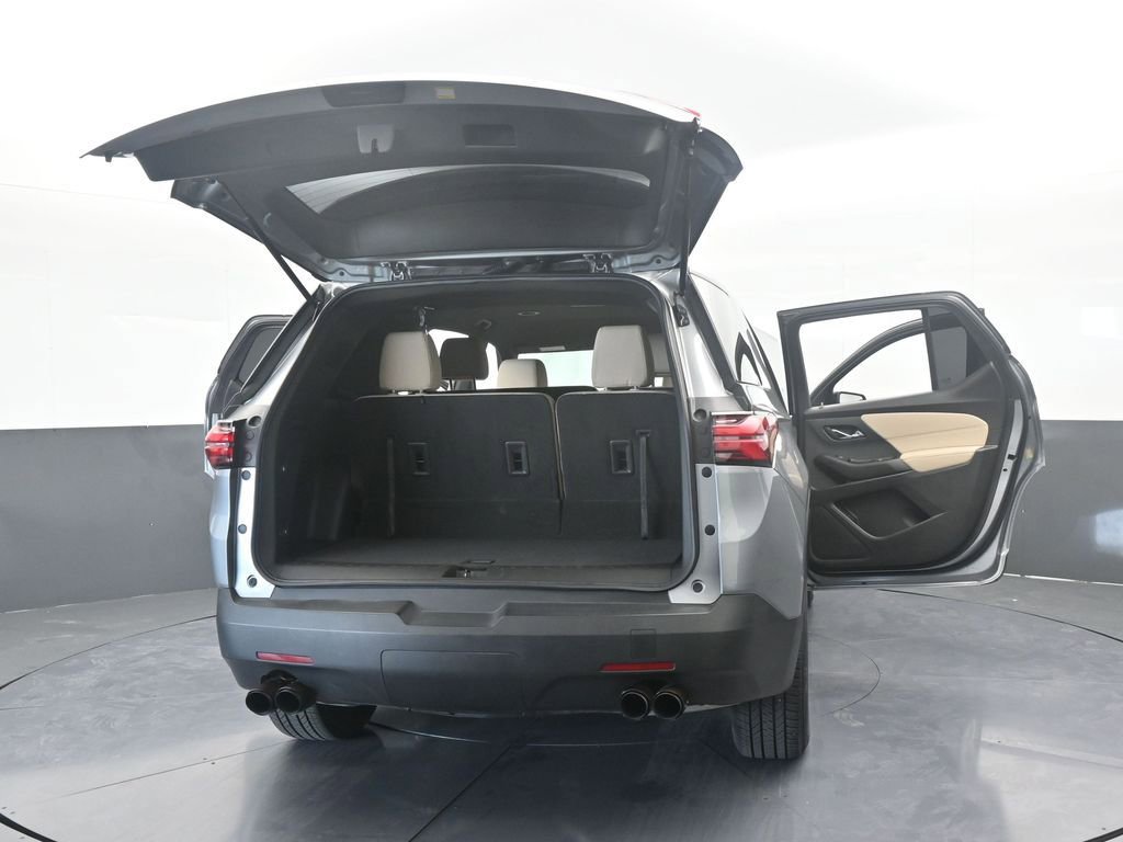 Used 2023 Chevrolet Traverse LS image 72