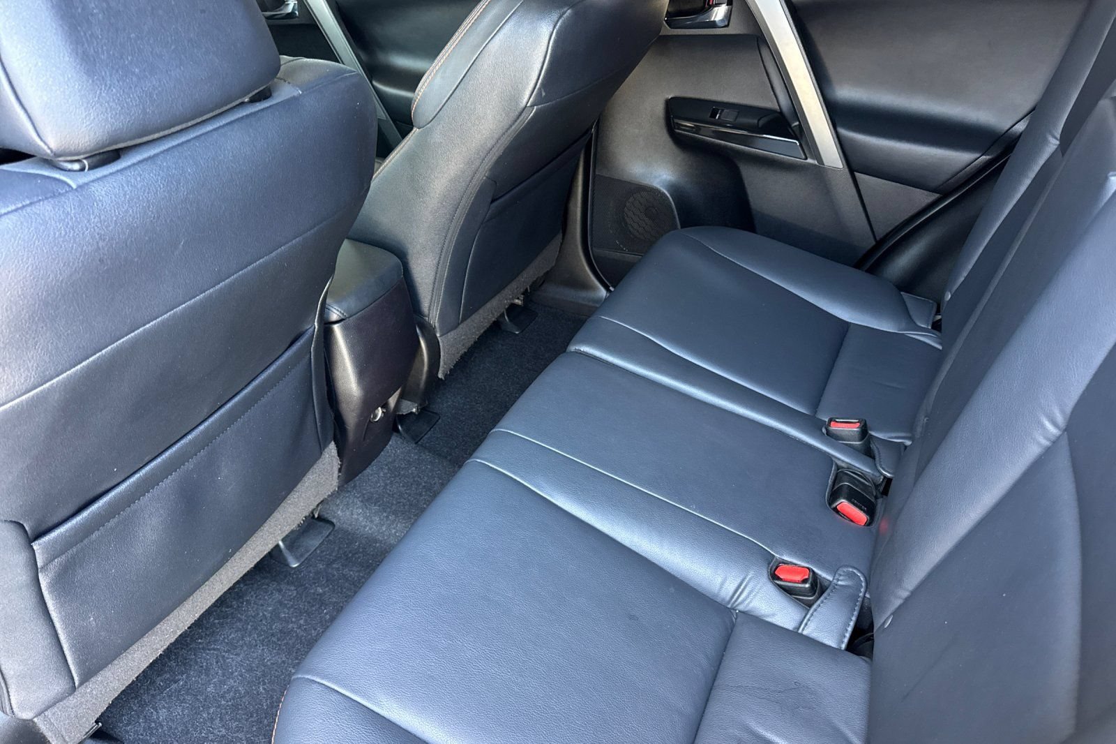 Used 2017 Toyota RAV4 SE w/ Power Special Value Package AWD/4WD image 12