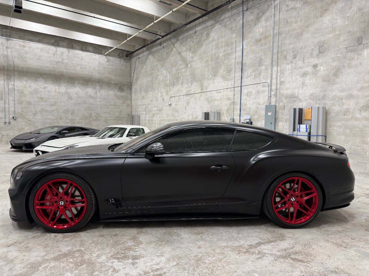 Used 2021 Bentley Continental GT image 11