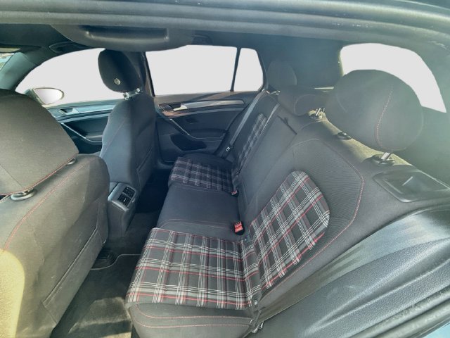 Used 2020 Volkswagen Golf 4-Door FWD image 29