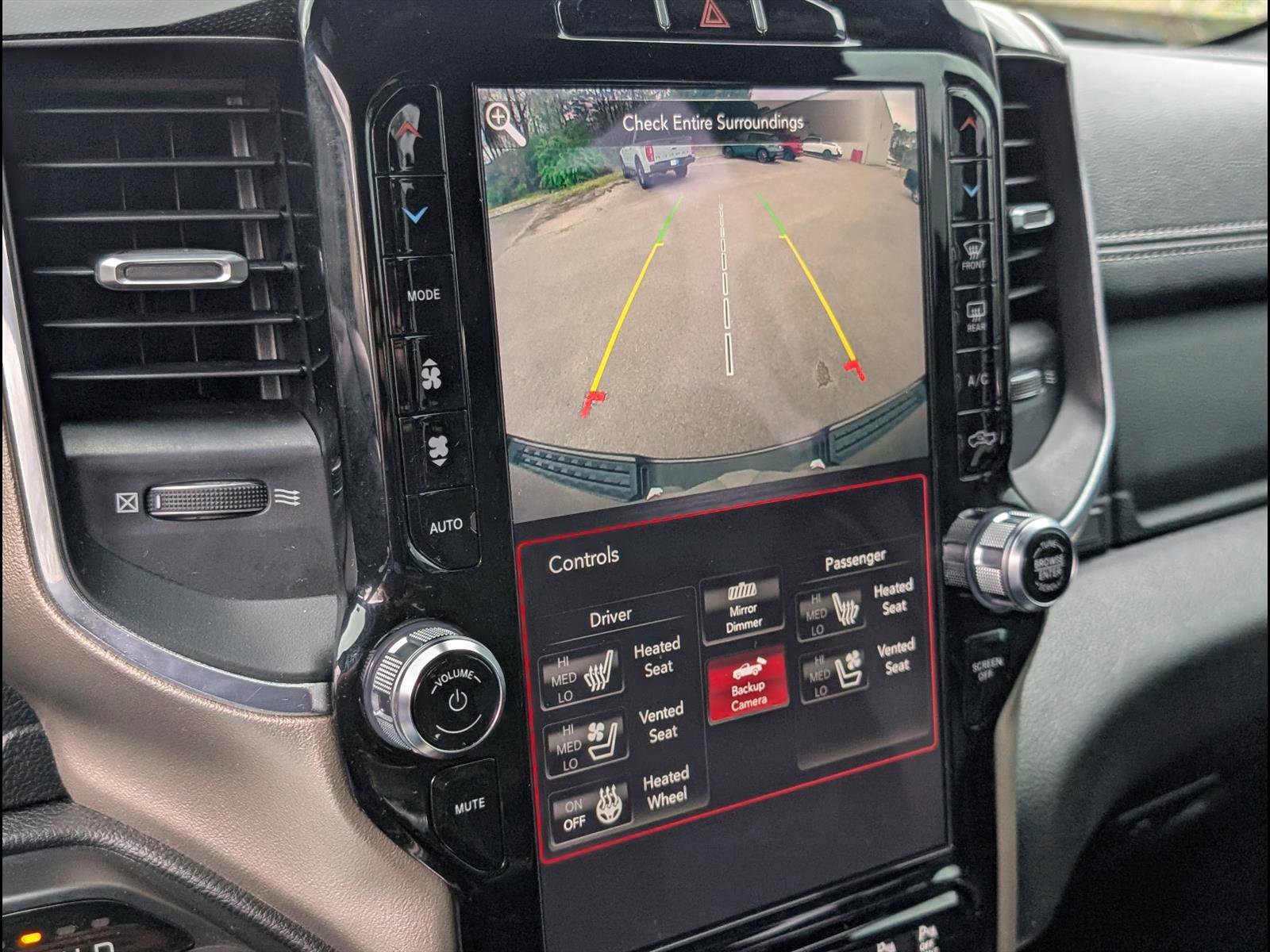 Used 2019 RAM 1500 Laramie w/ Sport Appearance Package image 13