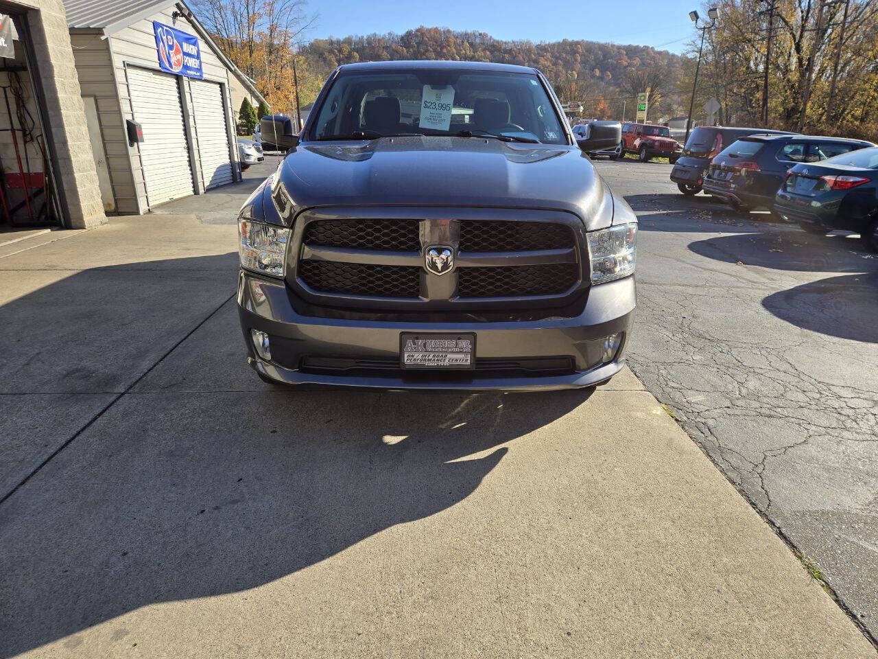 Used 2016 RAM 1500 Express image 3