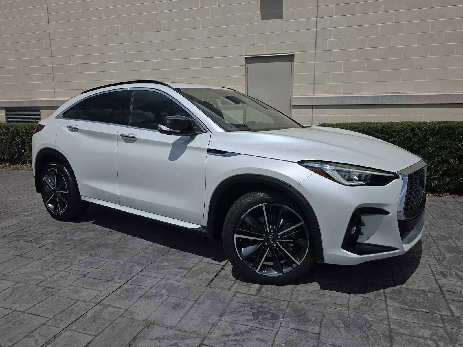 Certified 2025 INFINITI QX55 Essential image 31