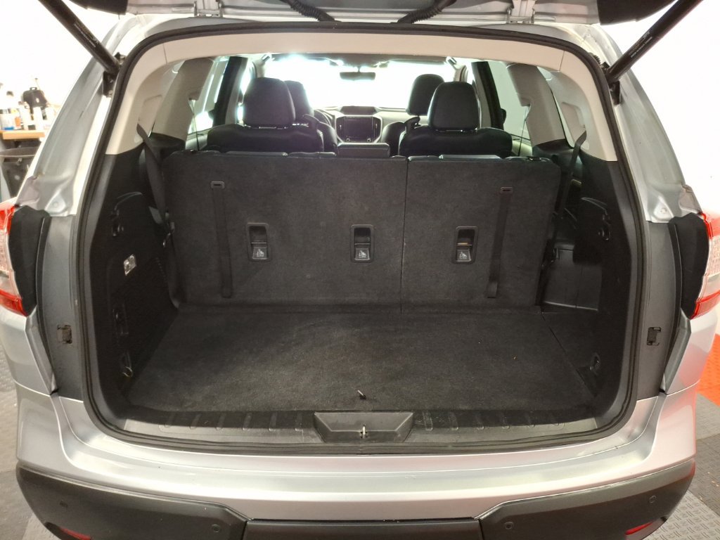 Used 2019 Subaru Ascent Limited AWD/4WD image 11