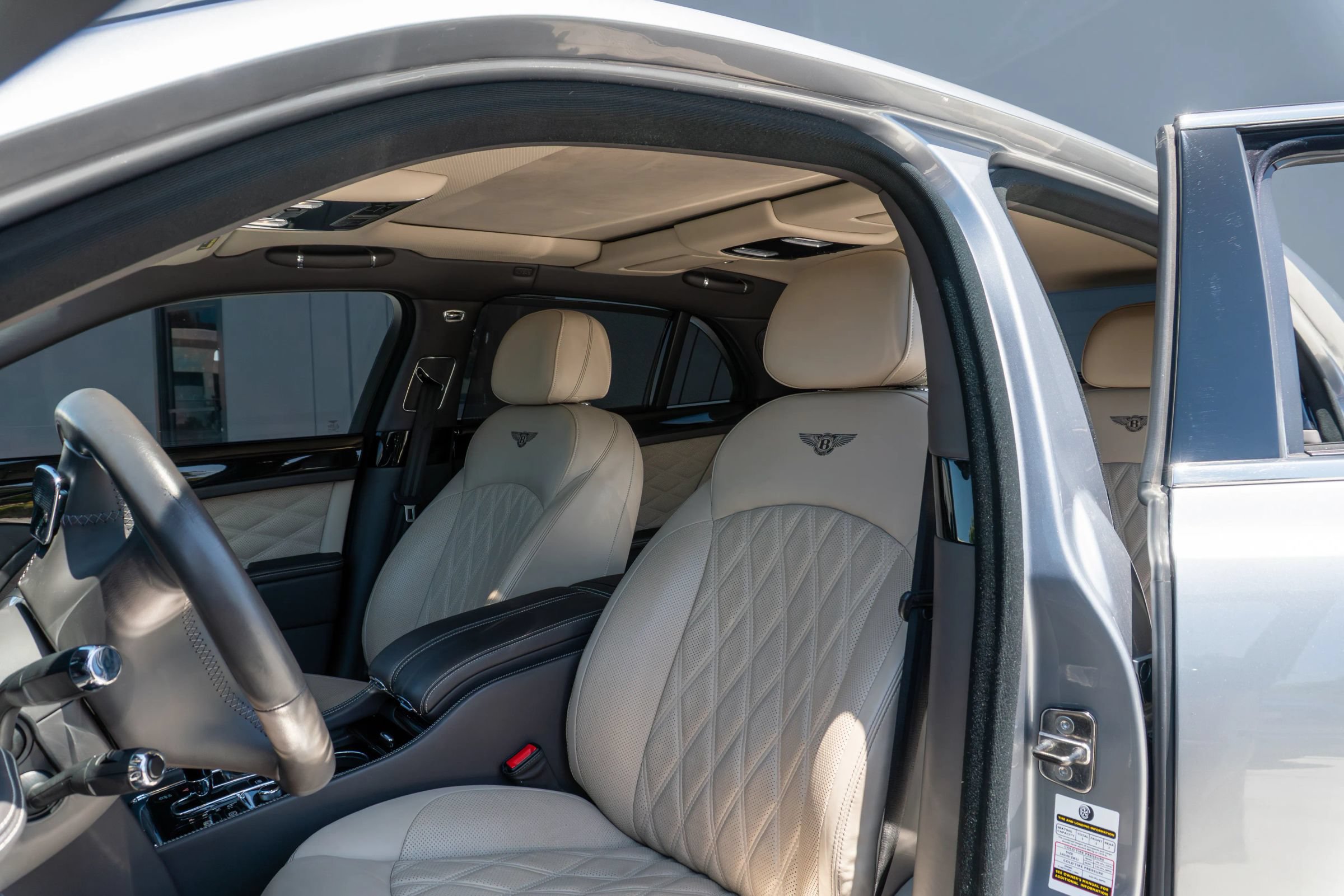 Used 2020 Bentley Mulsanne RWD image 10