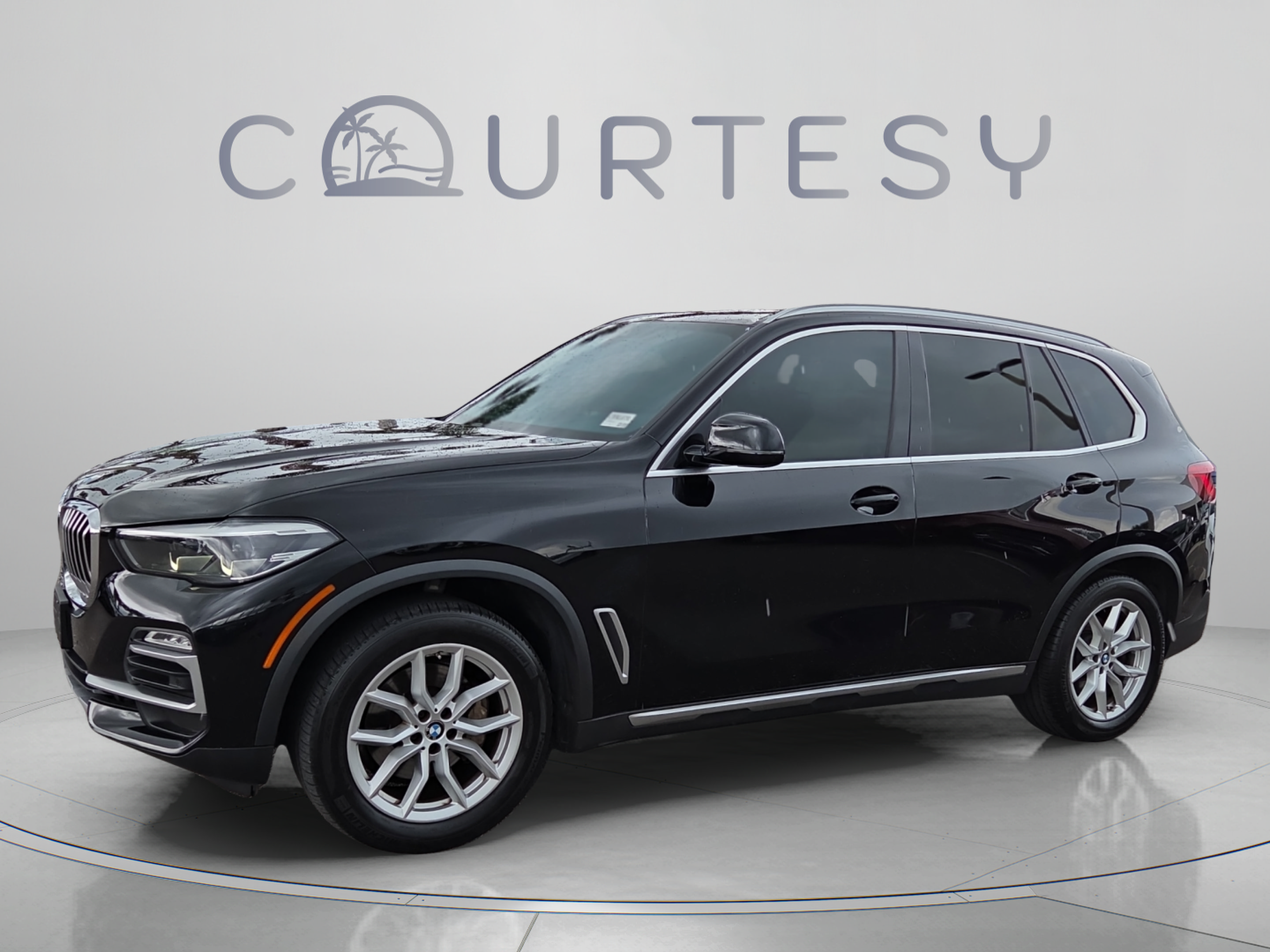 Used 2019 BMW X5 xDrive40i w/ Convenience Package AWD/4WD image 1