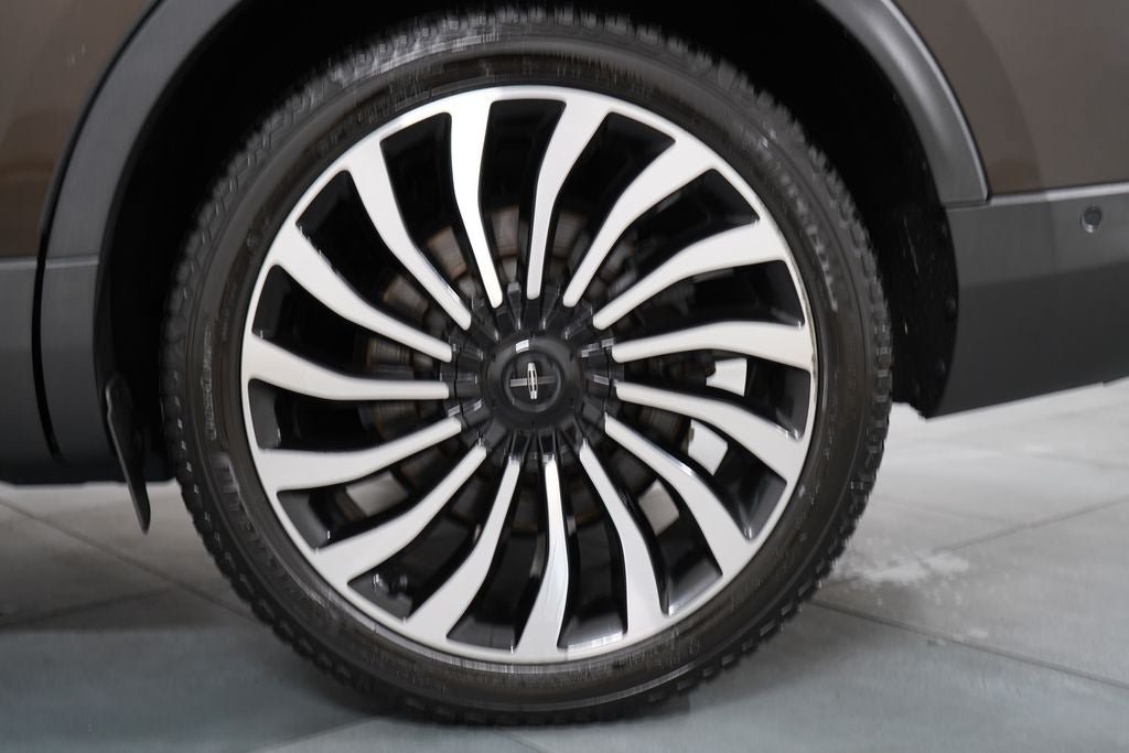 Used 2019 Lincoln Nautilus Black Label AWD/4WD image 34