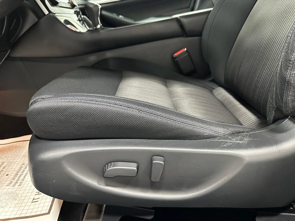 Used 2020 Nissan Maxima 3.5 S w/ Floor Mat Group FWD image 11
