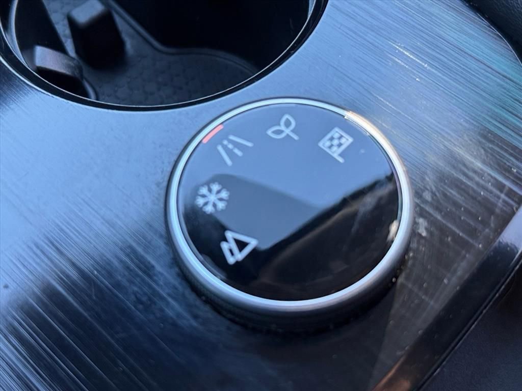 Used 2021 Nissan Rogue Platinum image 27