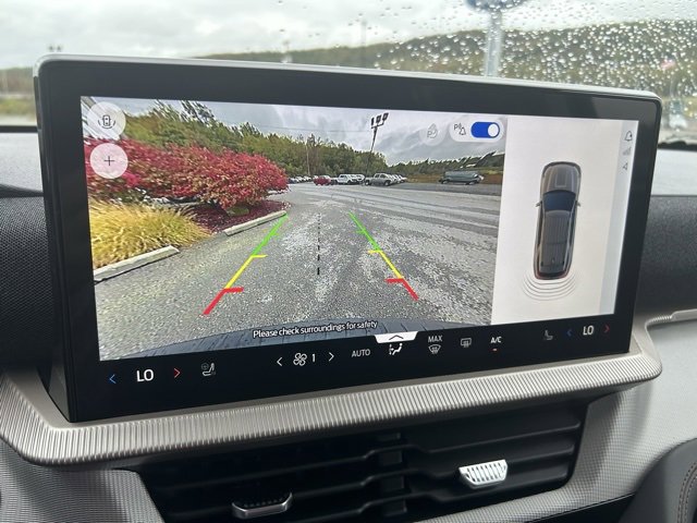 New 2025 Ford Explorer Active image 27