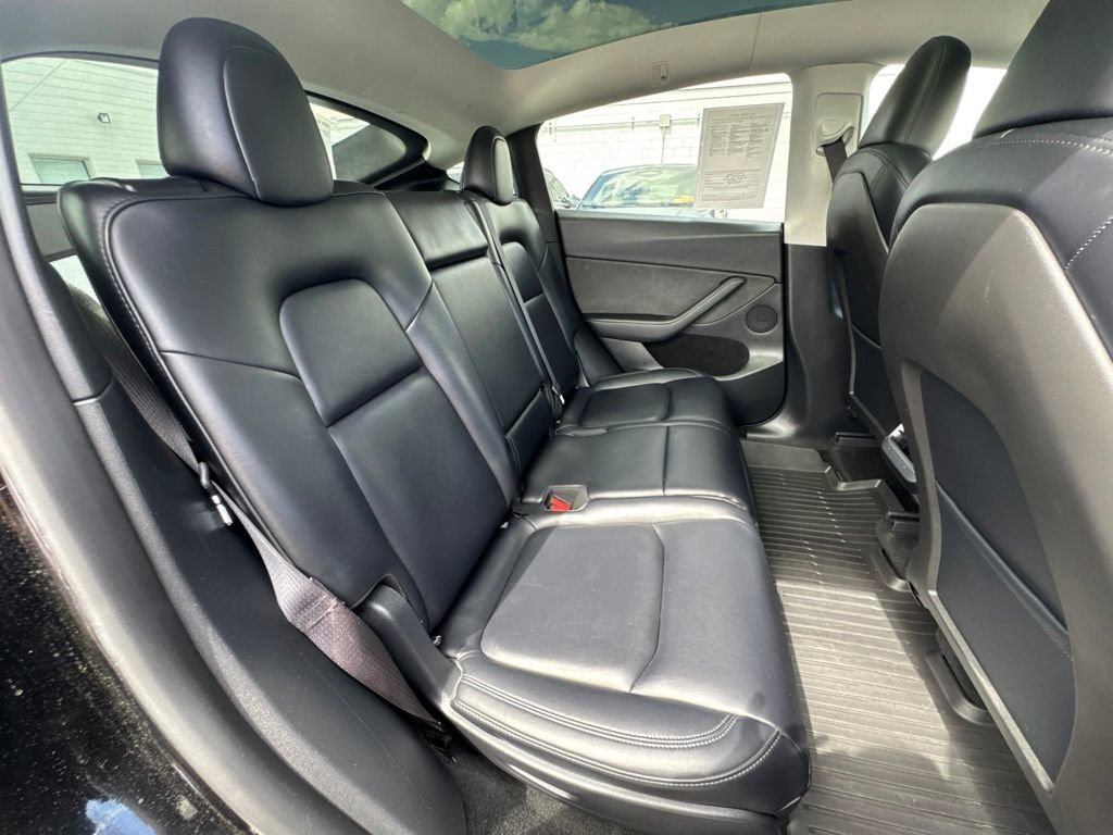 Used 2024 Tesla Model Y Long Range AWD/4WD image 20