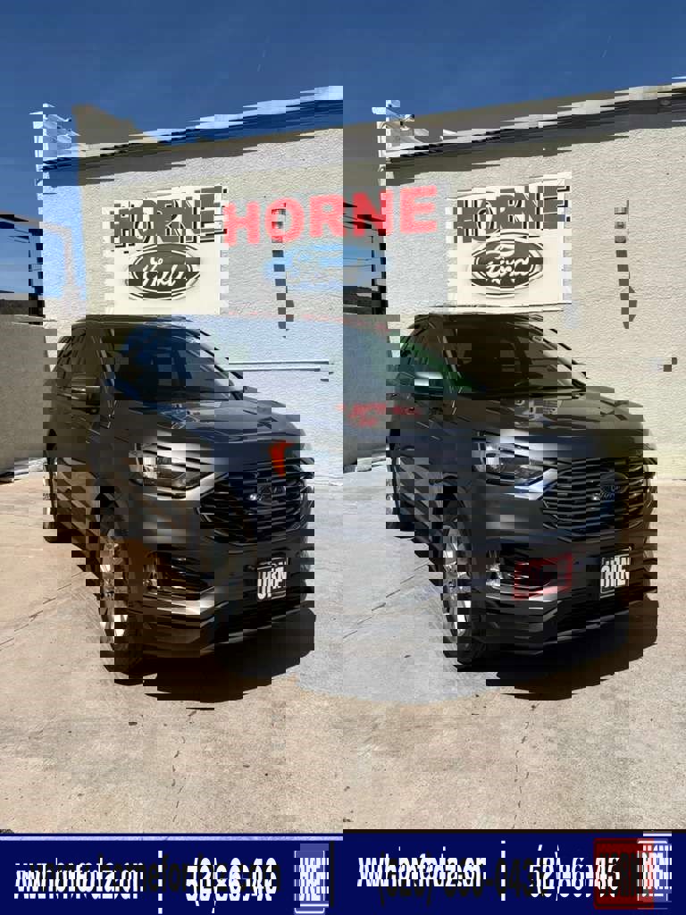 Used 2022 Ford Edge Titanium image 1