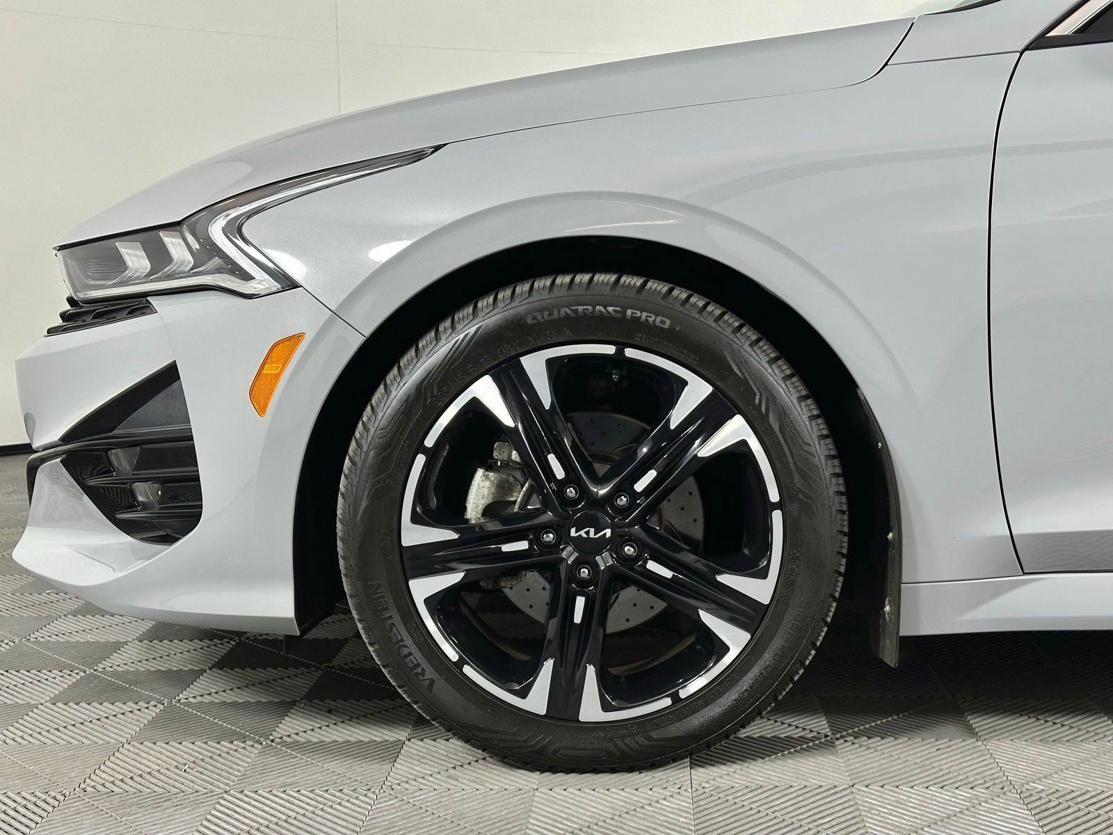 Used 2024 Kia K5 GT-Line AWD/4WD image 9