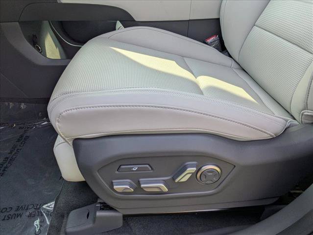 New 2026 Hyundai Santa Fe Calligraphy w/ Tow & Go Package FWD image 4