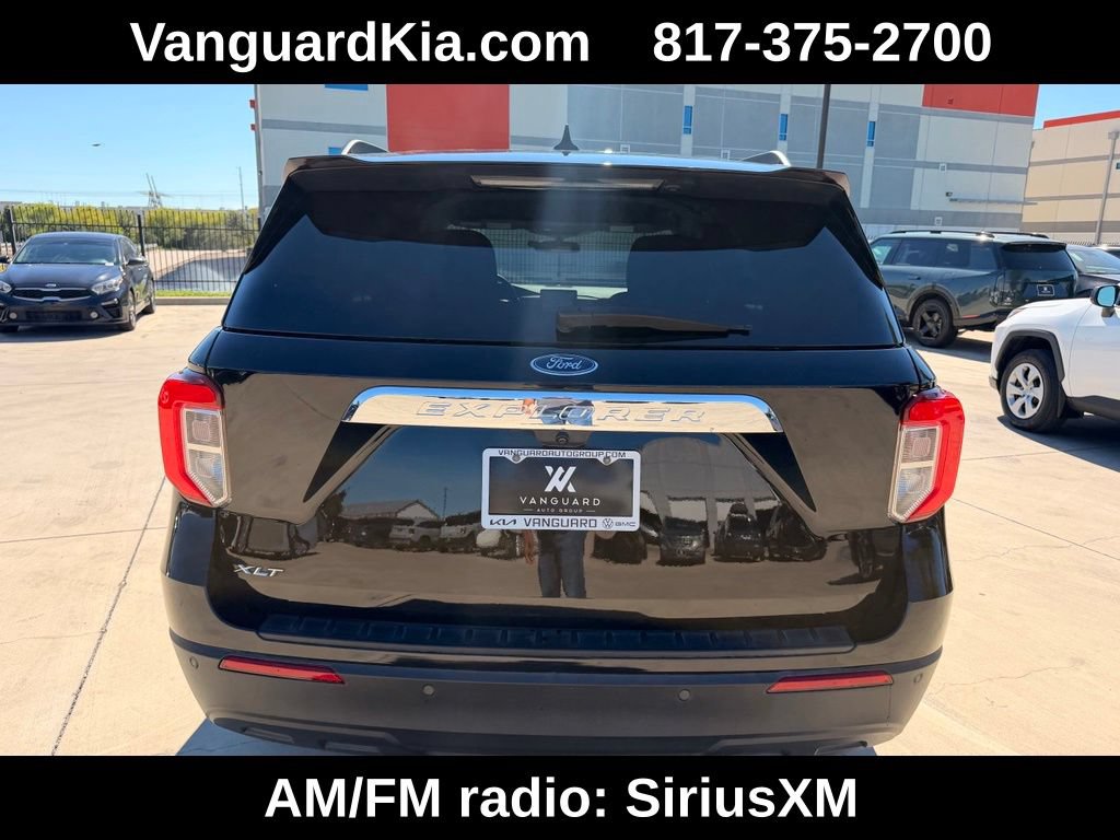 Used 2023 Ford Explorer XLT RWD image 3