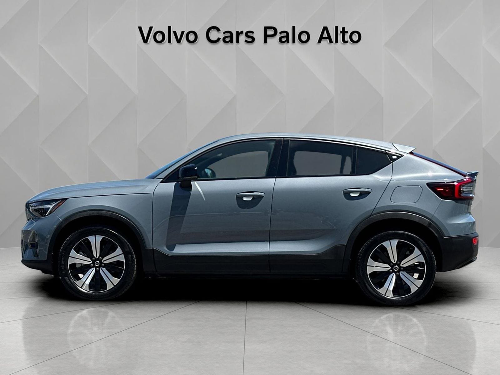 Certified 2023 Volvo C40 P8 Recharge Plus AWD/4WD image 7