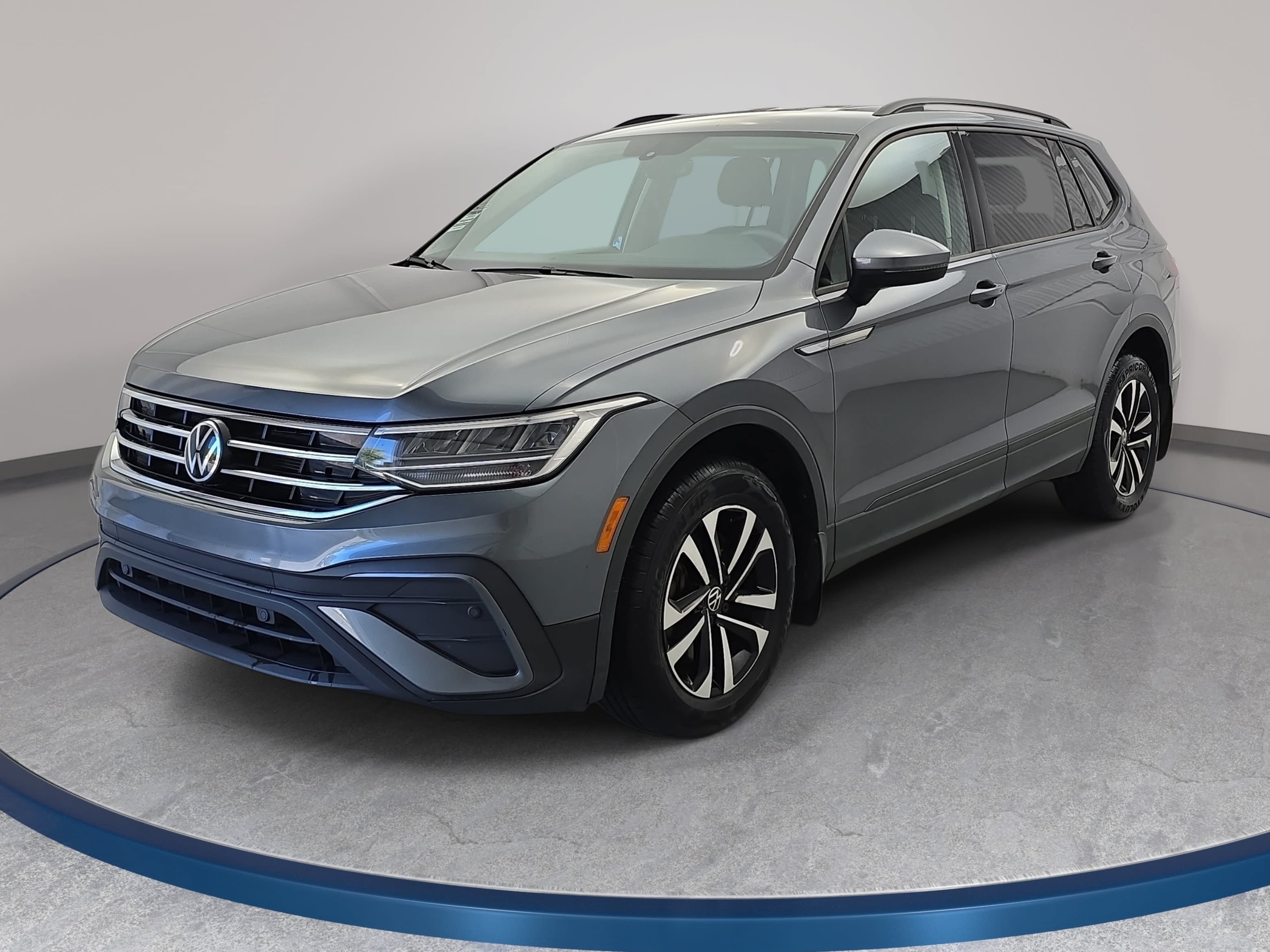 Used 2023 Volkswagen Tiguan S FWD image 1