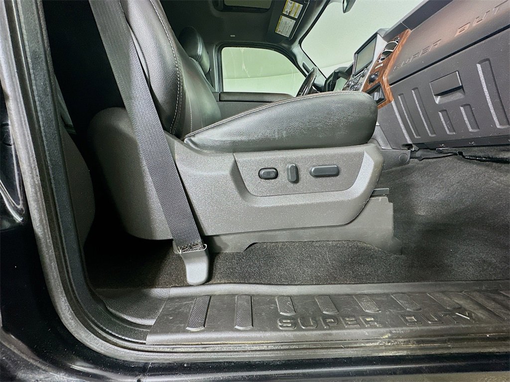 Used 2016 Ford F350 Lariat w/ Lariat Ultimate Package image 23