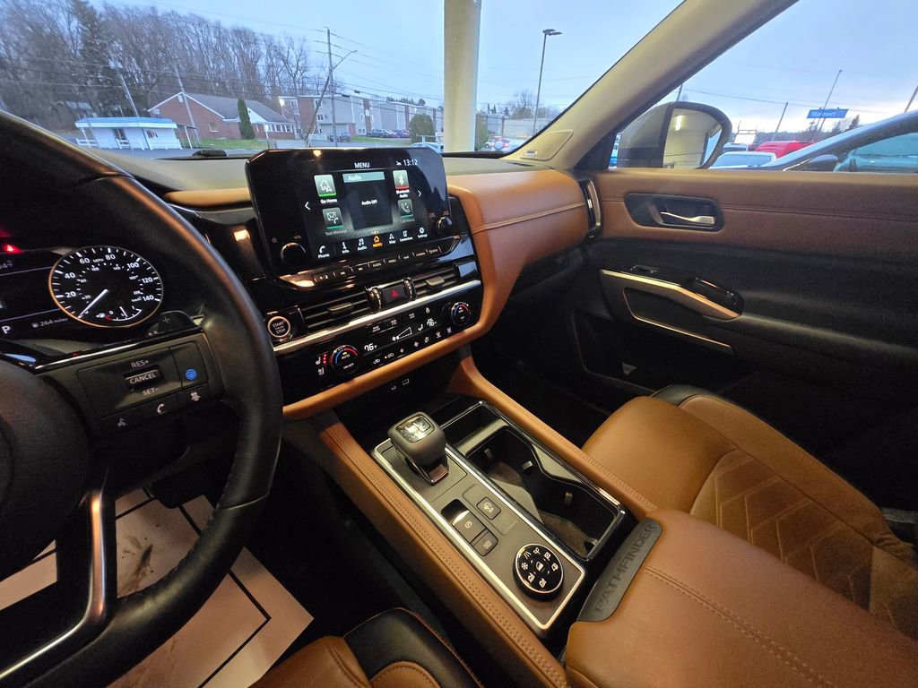 Used 2022 Nissan Pathfinder Platinum w/ Cargo Package image 19