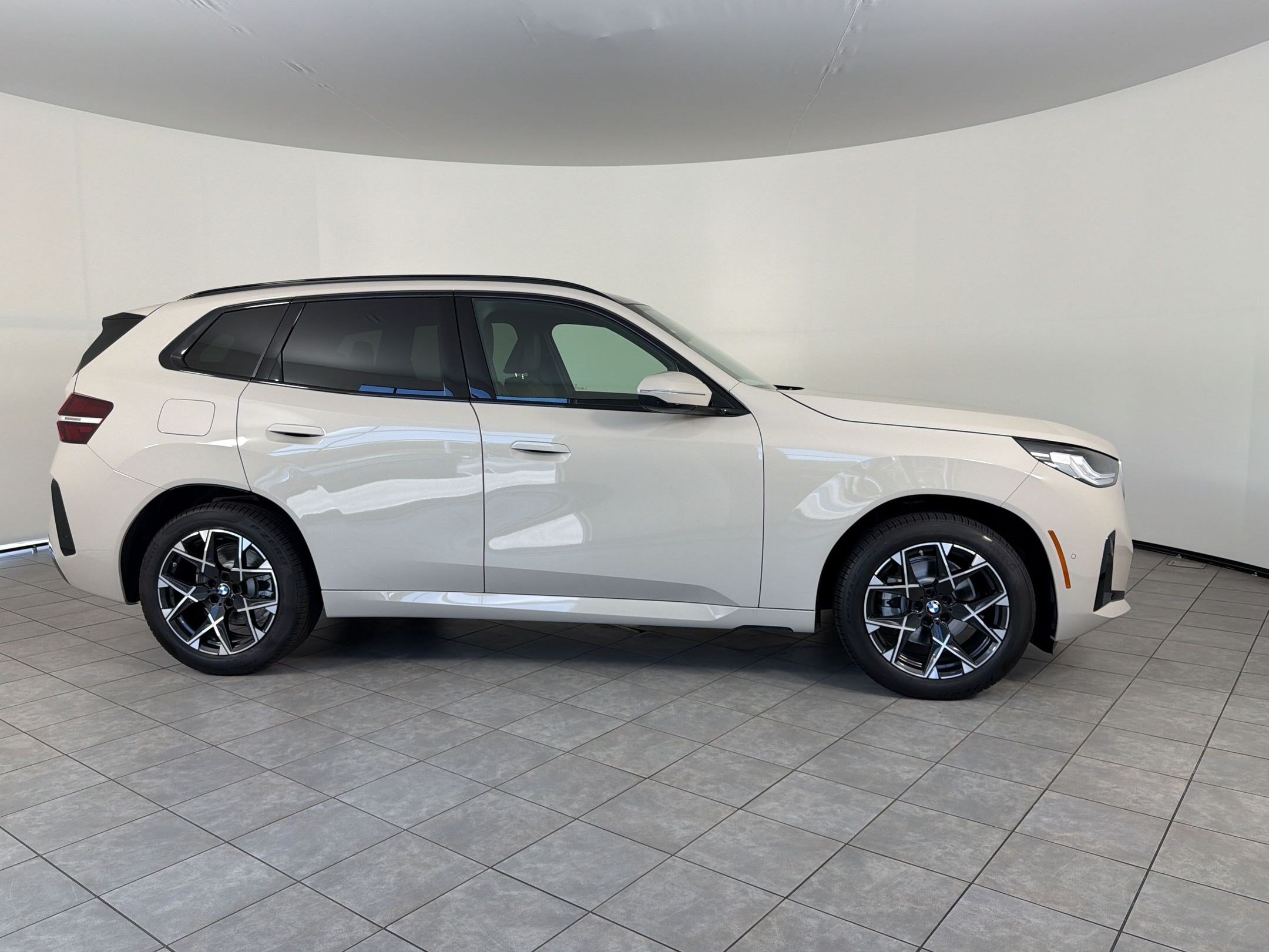 New 2026 BMW X3 xDrive30i w/ Premium Package AWD/4WD image 8