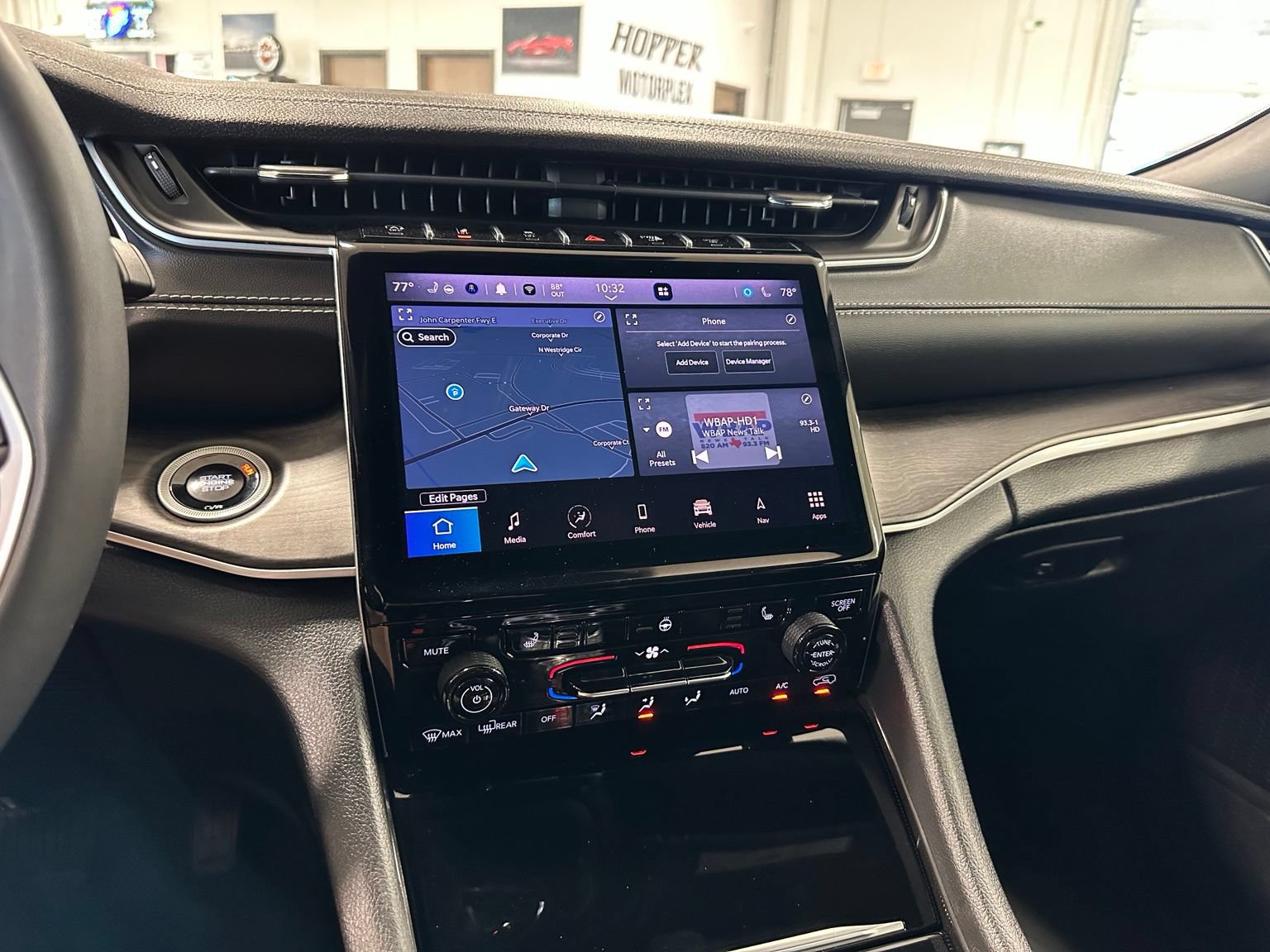 Used 2024 Jeep Grand Cherokee Limited RWD image 26