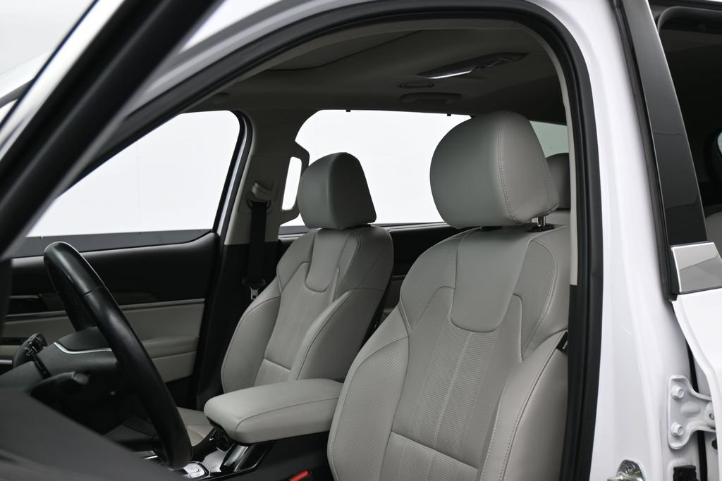 Used 2022 Kia Telluride EX w/ EX Premium Package AWD/4WD image 10