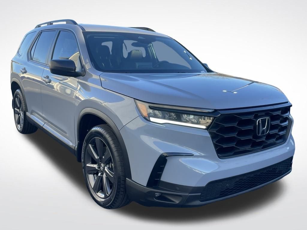 Certified 2025 Honda Pilot Sport image 8